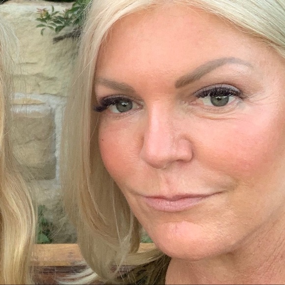 Meet your Posher, Linda - Picture 1 of 1